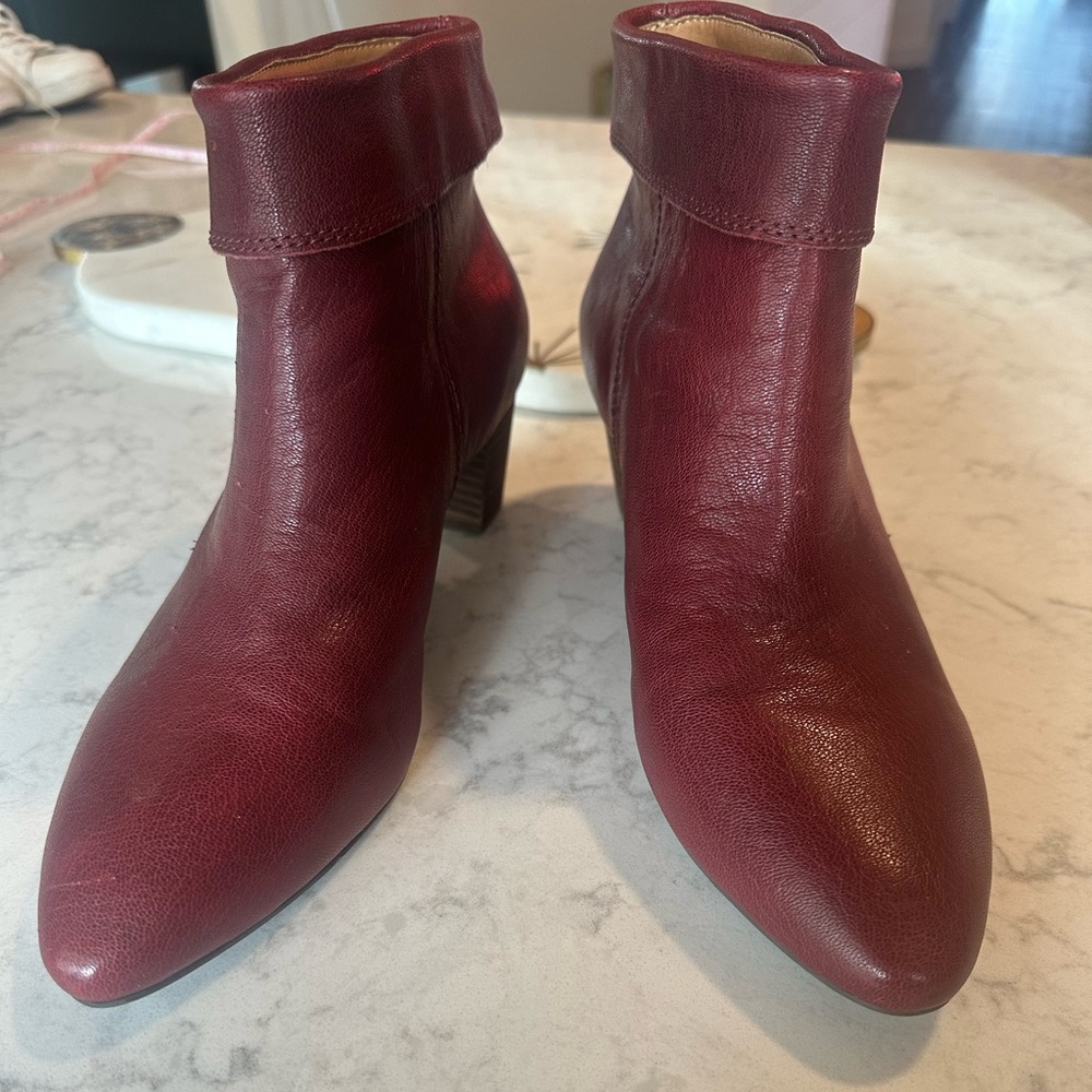 LUCKY BRAND WINE/Burgundy ankle boots with fringe 9